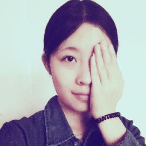 漫画美女扒开腿露胸
