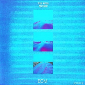 漫画美女扒开腿露胸
